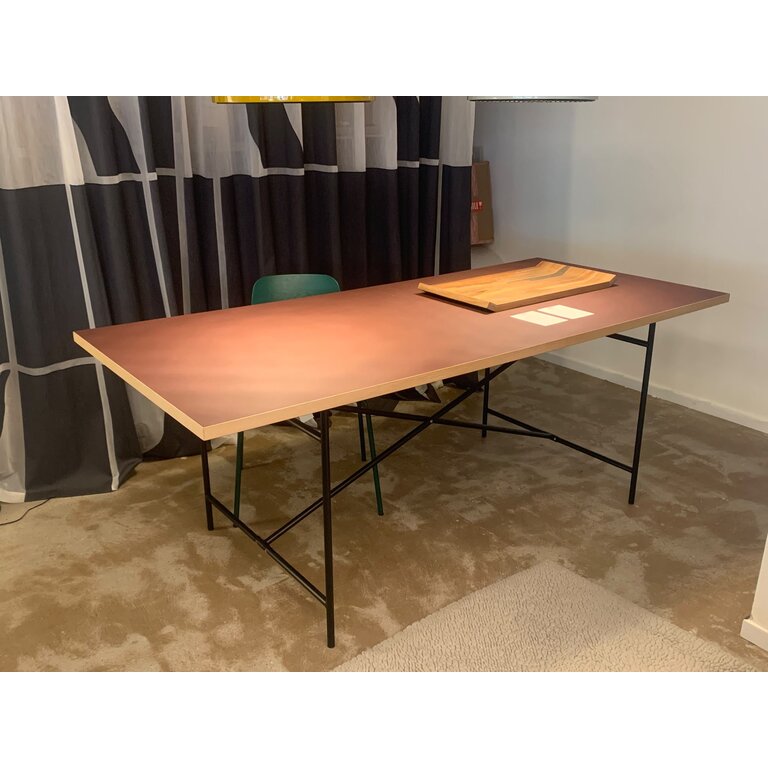 Richard Lampert Eiermann dining table black frame Linoleum burgundy Top 200cm showroom item