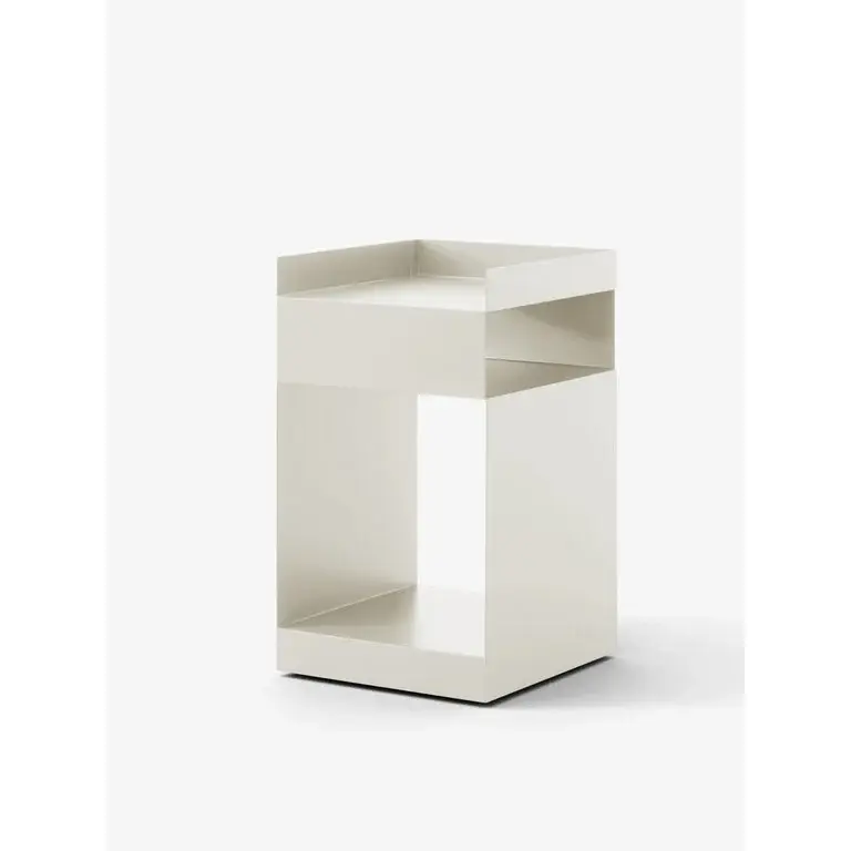 &Tradition Rotate showroom item
