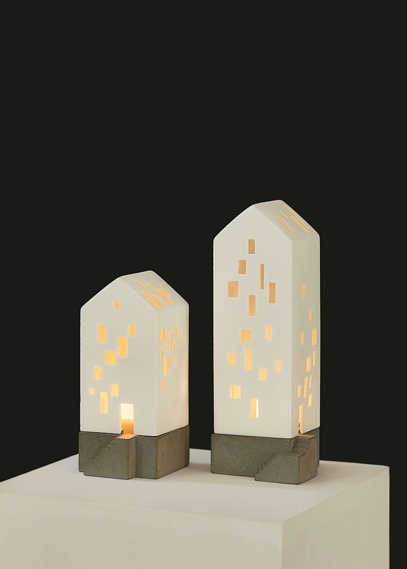 Räder Lichthuis met betonsokkel appartement huis