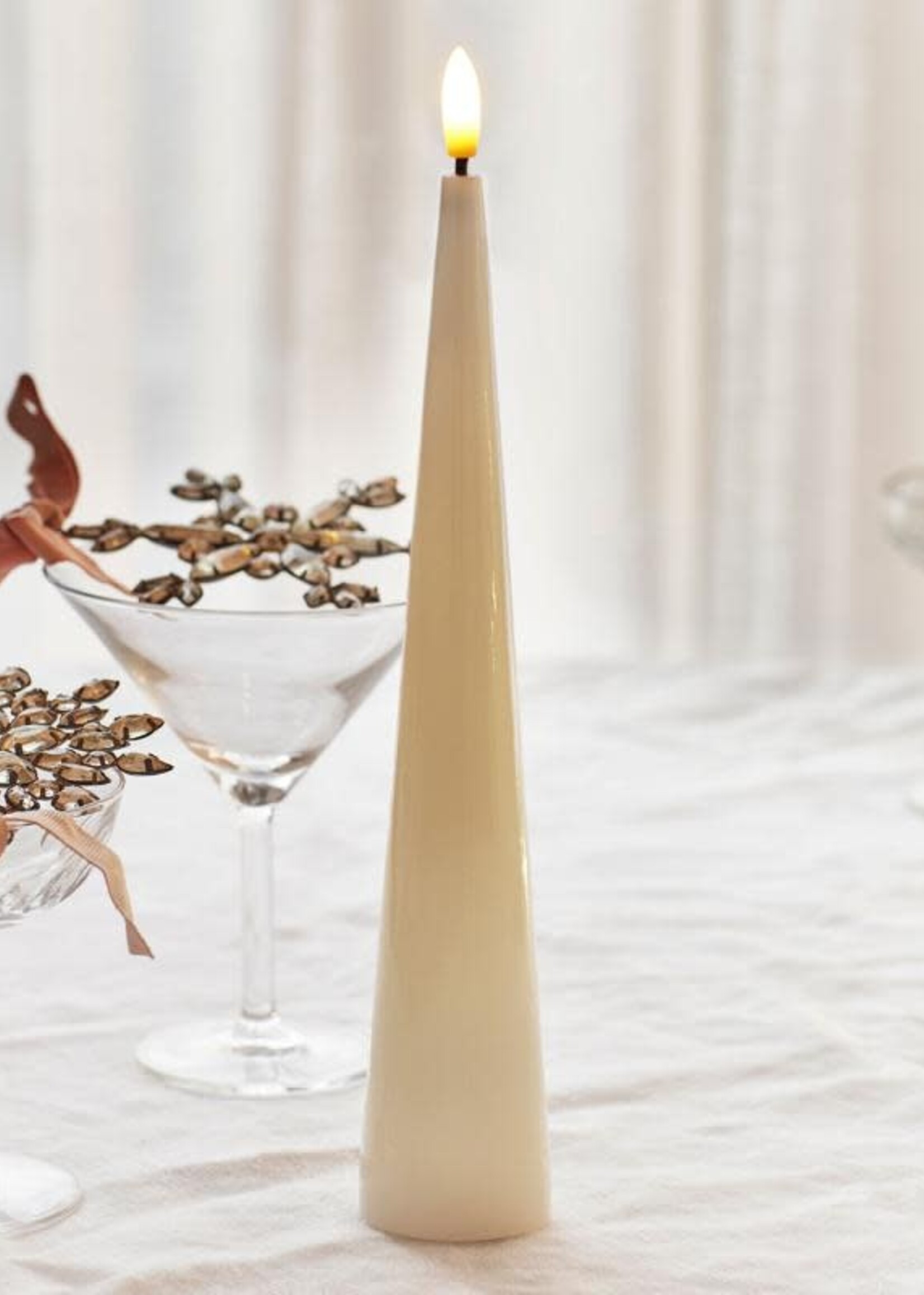 Sirius Sille Lacquer Ivory Conical Ø4,8xH26cm