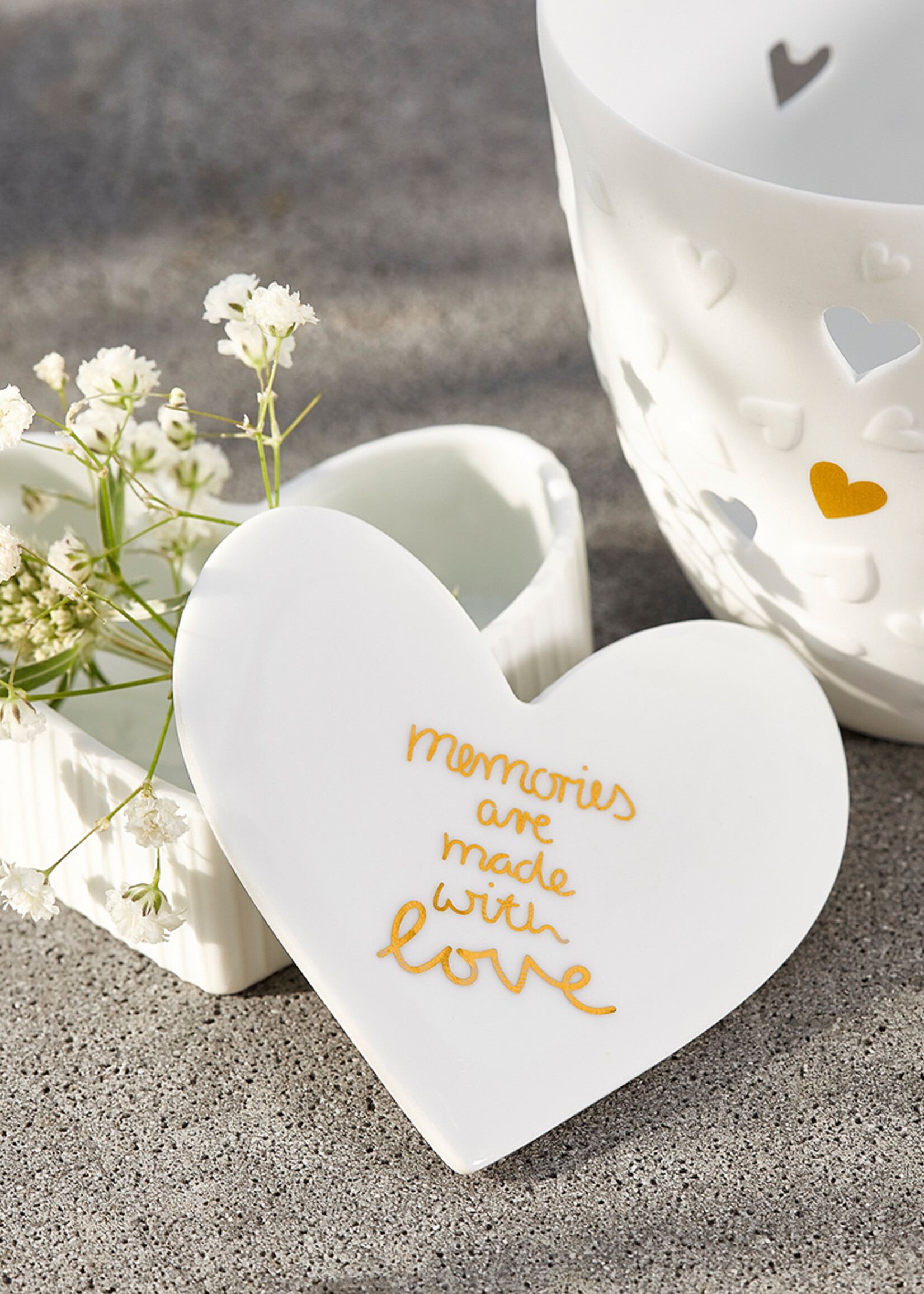 Räder Heart Tin Memories are made with love 8x7,2x3cm