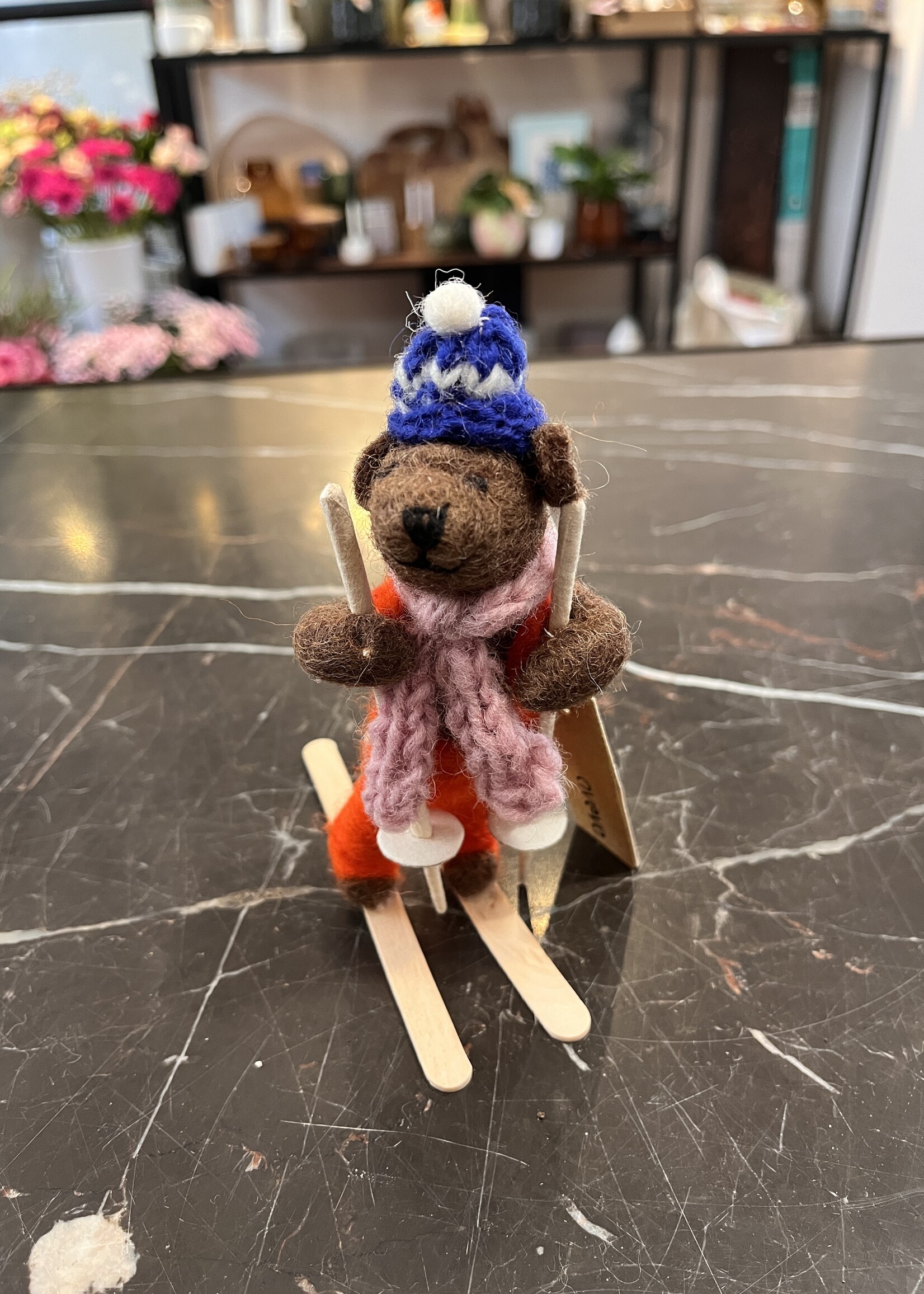 Aveva design LITTLE HANGINGS, skiing bear, sune