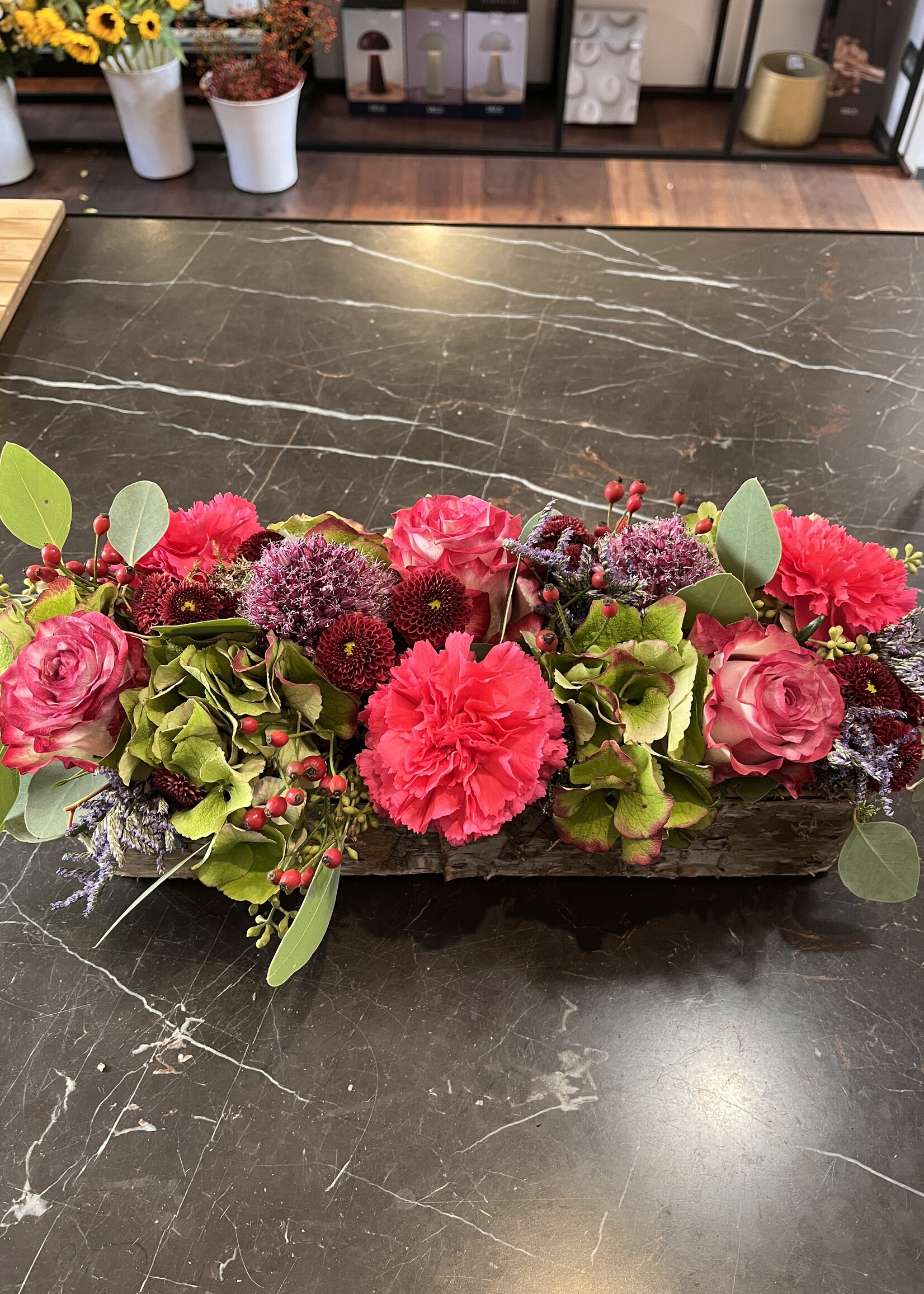 bloemstuk in NATURE BIRCH PLANTER groot RECTANGLE34X10X7CM
