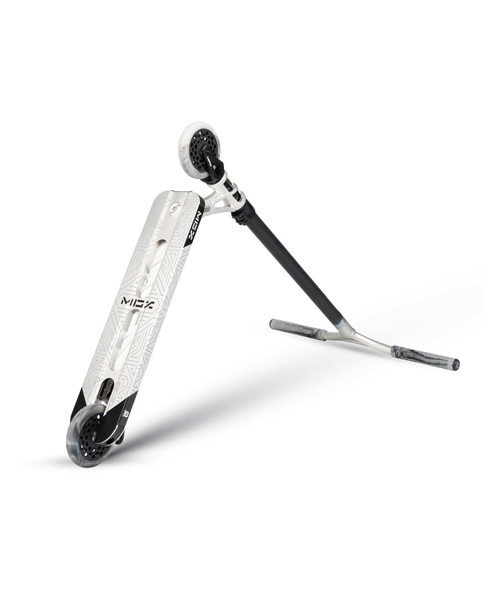 Madd Gear Pro - MGX Extreme