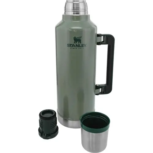 Stanley Thermos legendary classic bottle 2,3 L Stanley Thermos legendary classic bottle 2,3 L