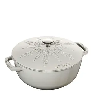 Staub Cocotte Snowflake