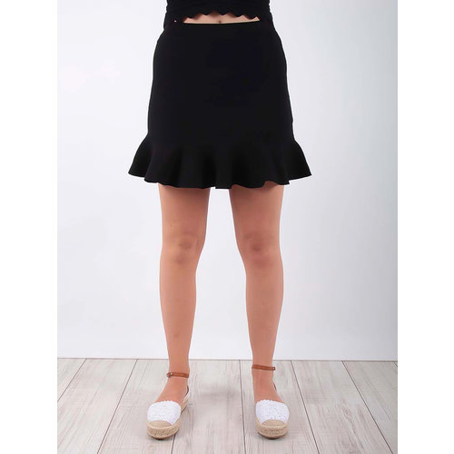 LADYLIKE FASHION Wavy Mini Skirt Black LADYLIKE FASHION Wavy Mini Skirt Black