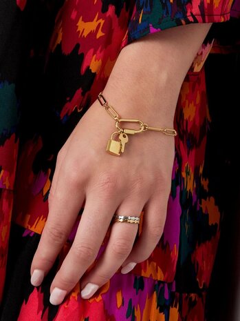 Bracelet lock key deals