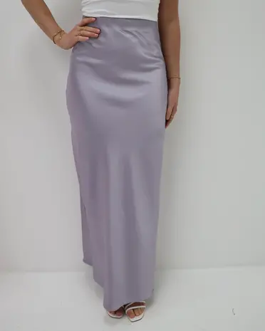 Satijnen Maxi Rok Licht Grijs LADYLIKE FASHION