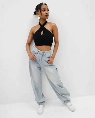 Basis Halter Top Zwart LADYLIKE FASHION