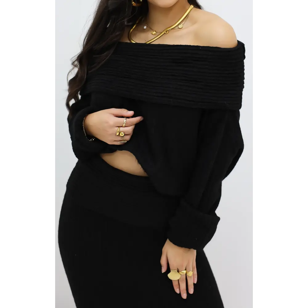 Off shoulder v neck jumper sale