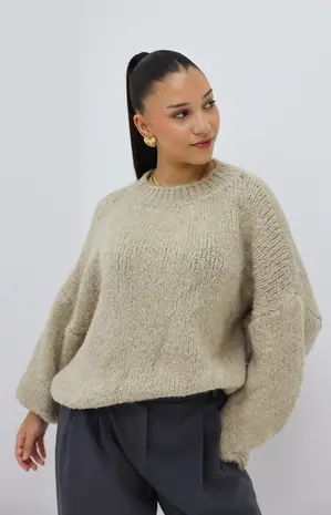 Oversized Liva Sweater Beige LADYLIKE FASHION