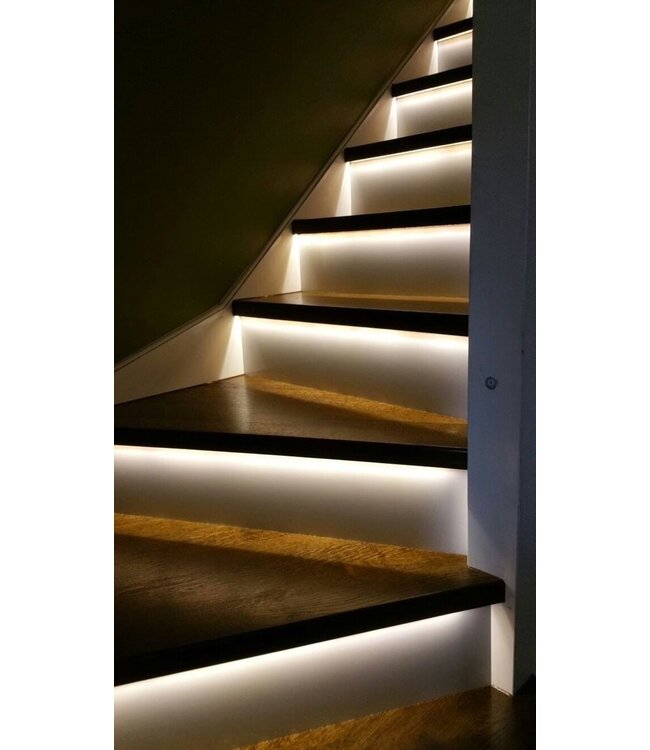 Complete Set LED Trapverlichting - Met Alu Profiel - 70CM - 60 Leds/M - Leverbaar in 4 Lichtkleuren