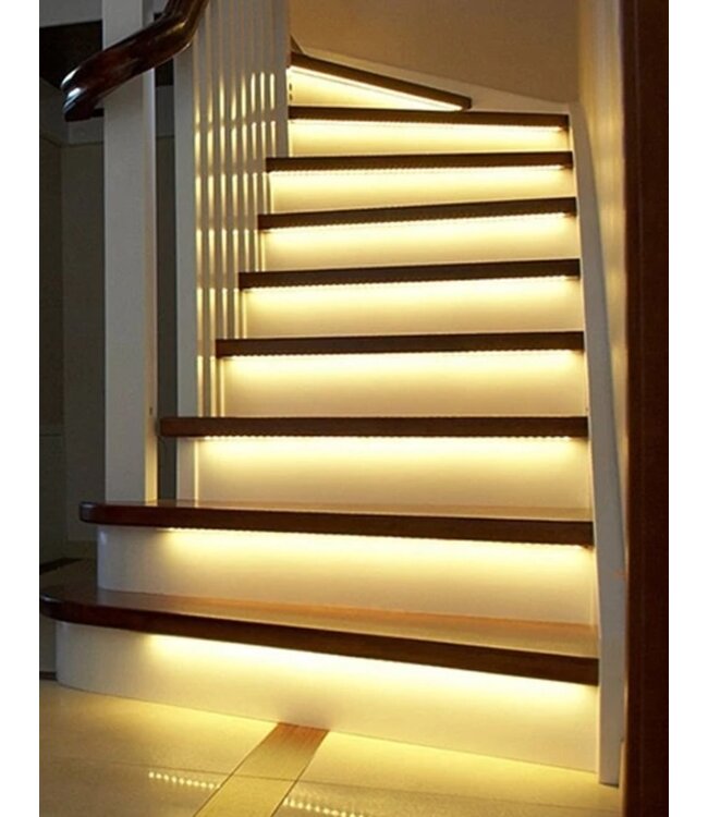 Complete Set LED Trapverlichting - 10CM - 60 Leds/M - Leverbaar in 4 Lichtkleuren