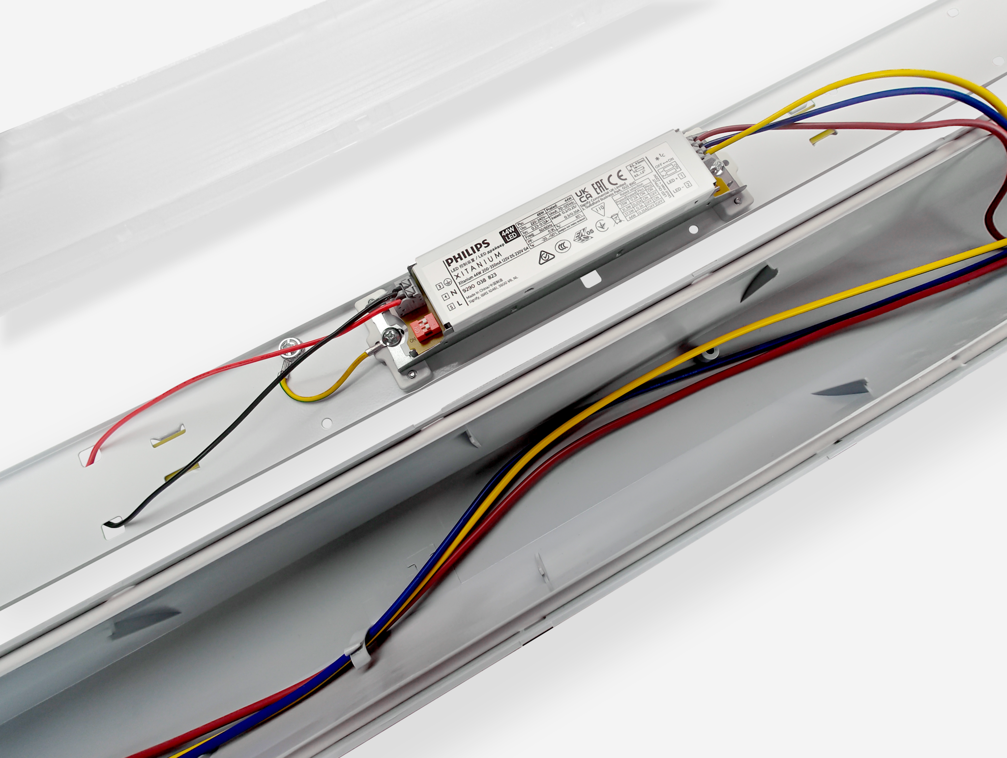 Led Tri Proof 123cm, 36w, 6800 Lumen (190lm/w), Koppelbaar, Flickerfree Philips LED Driver, IP65, 3 jaar garantie, foto 4 van 6