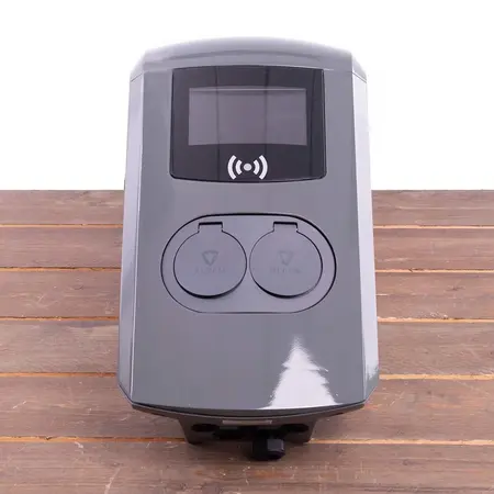 Alfen  Eve Double Pro-line - 3 x 32A (22kW) - 2 Sockets - RFID - E-Flux - 2 voedingskabels - Grijs