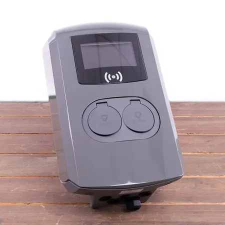 Alfen  Eve Double Pro-line - 3 x 32A (22kW) - 2 Sockets - RFID - E-Flux - 2 voedingskabels - Grijs