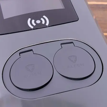 Alfen  Eve Double Pro-line - 3 x 32A (22kW) - 2 Sockets - RFID - E-Flux - 2 voedingskabels - Grijs