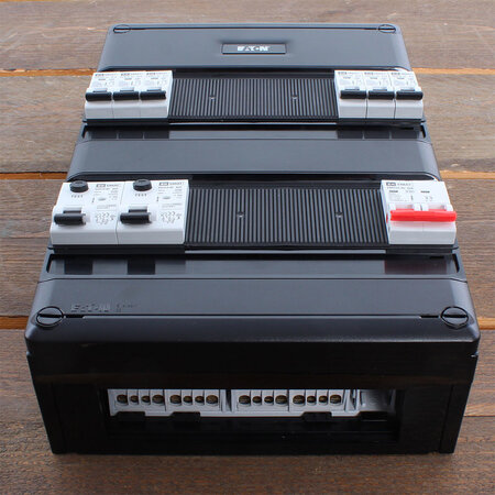 EMAT Groepenkast 6 groepen 220x330mm 1 fase Hoofdschakelaar