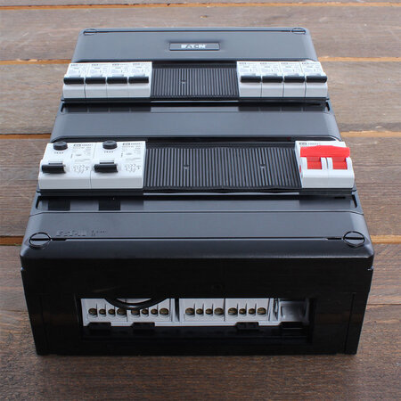 EMAT Groepenkast 8 groepen 220x330mm 1 fase Hoofdschakelaar