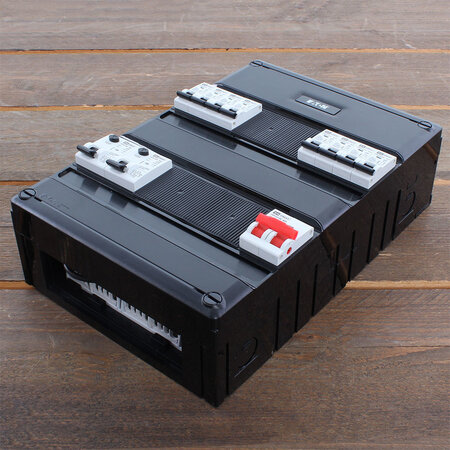 EMAT Groepenkast 8 groepen 220x330mm 1 fase Hoofdschakelaar