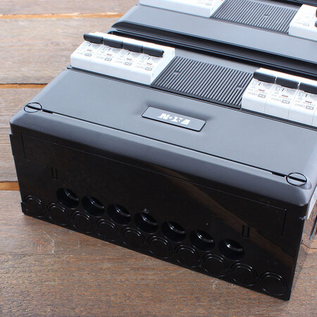 EMAT Groepenkast 8 groepen 220x330mm 3 fase Hoofdschakelaar