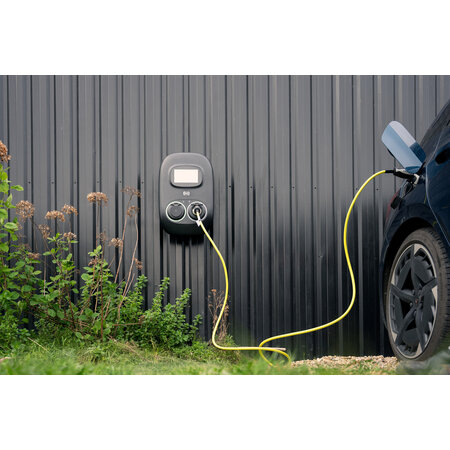 Volt Time Two Pro Dubbele AC Laadpaal 2x22 kW met 2x Type 2 Contactdoos, OCPP 1.6J, RFID, MID Energiemeting en 4G/WiFi/Ethernet