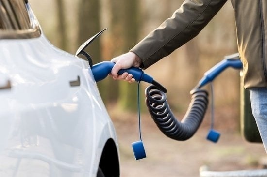 Hoe snel laadt uw auto thuis en welke rol speelt de laadkabel?