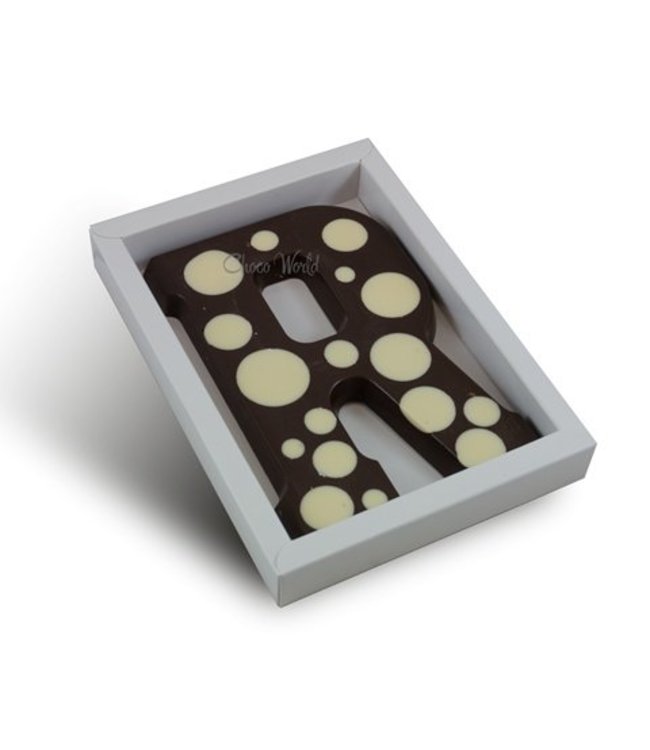 Chocolade letter met stippen