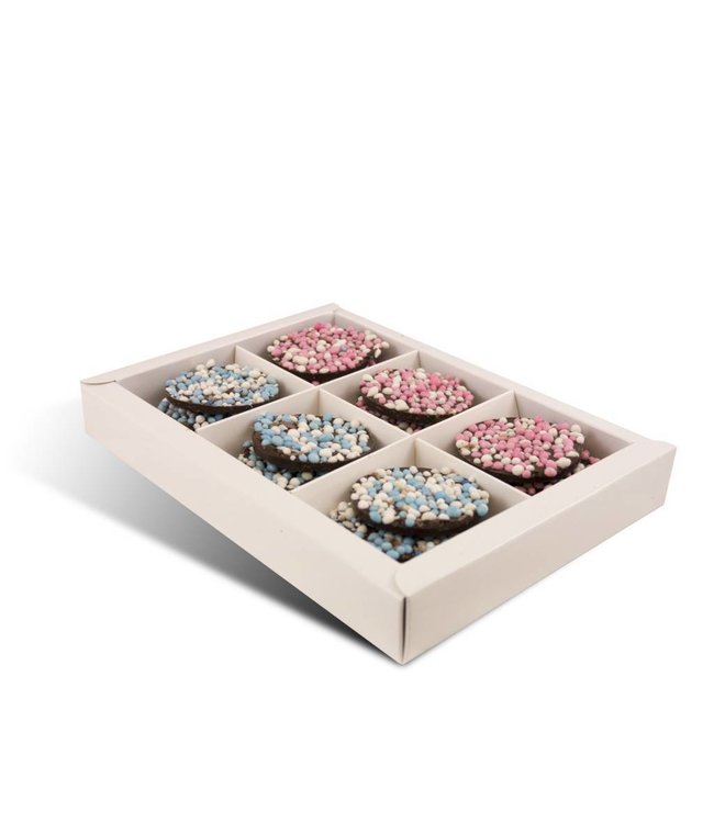 Chocolade flikken roze & blauwe muisjes