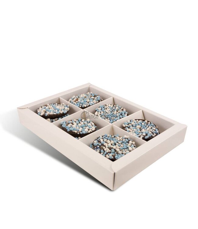 Chocolade flikken met blauwe muisjes