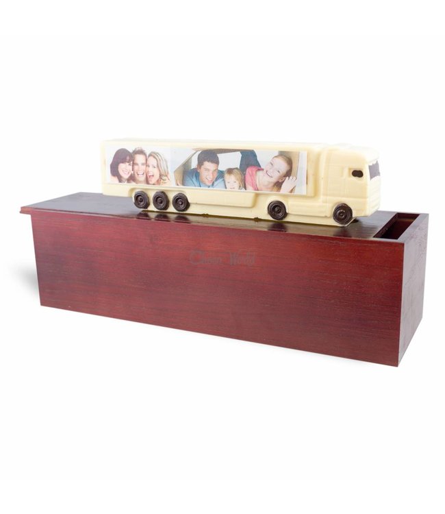 Chocolade vrachtauto met garage met foto