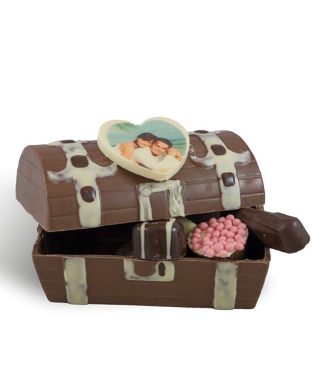 Chocolade schatkist fotohartje met bonbons