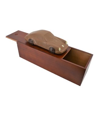Chocolade sportauto met garage