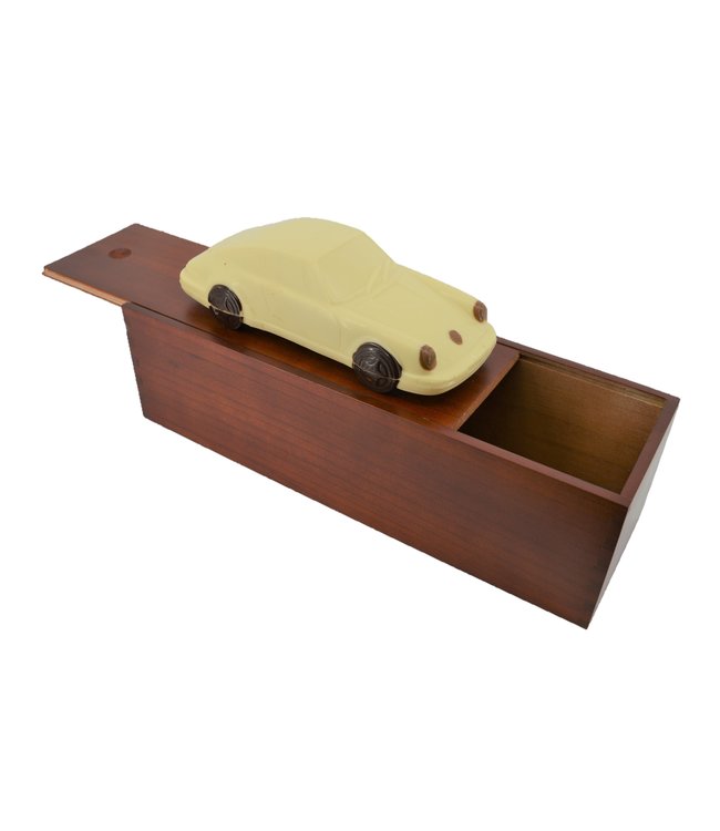 Chocolade sportauto met garage