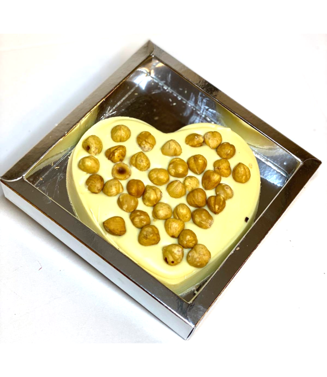 Chocolade hart (S) met hazelnoten