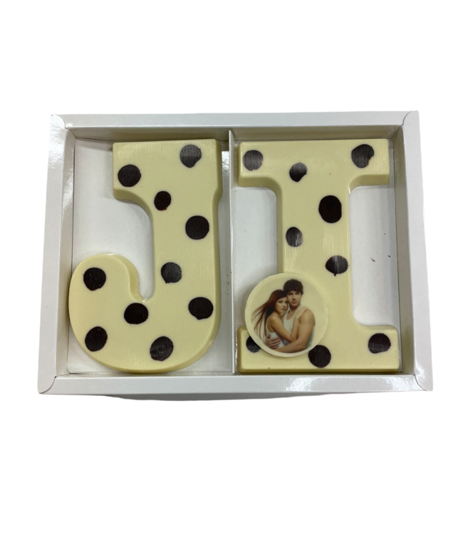 Chocolade letter dubbel met stippen & foto