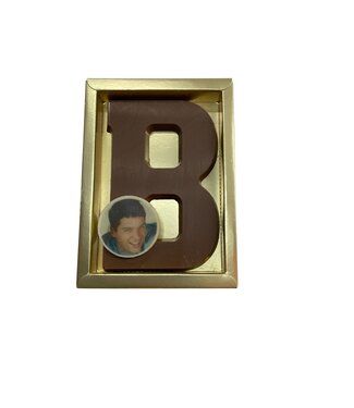 Chocolade letter B met foto of logo