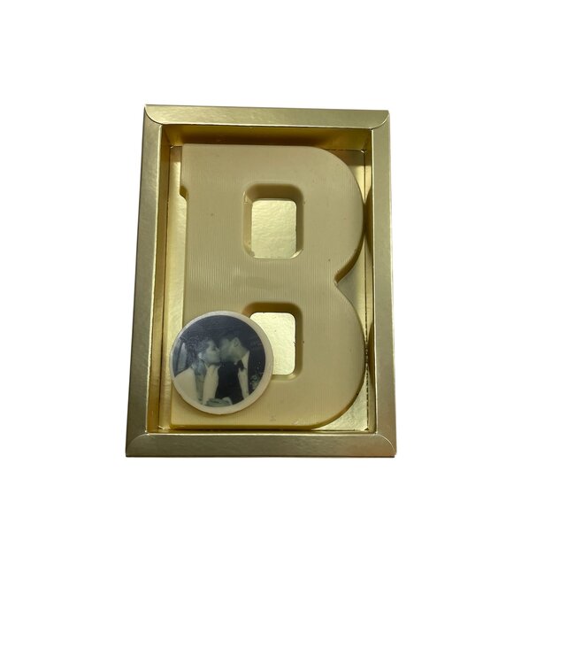 Chocolade letter B met foto of logo