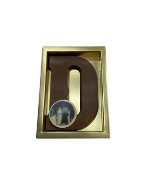 Chocolade letter D met foto of logo