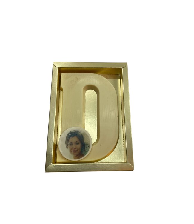 Chocolade letter D met foto of logo