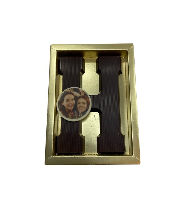 Chocolade letter H met foto of logo