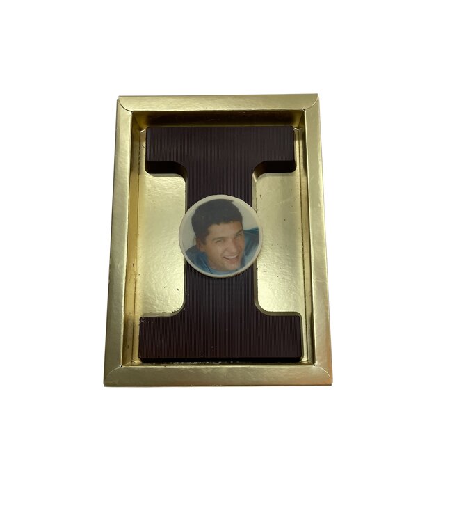 Chocolade letter I met foto of logo