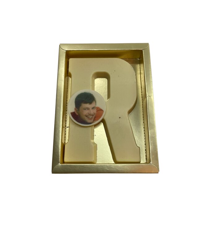 Chocolade letter R met foto of logo