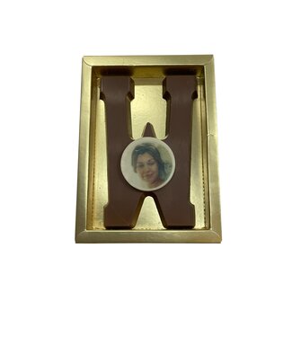 Chocolade letter W met foto of logo