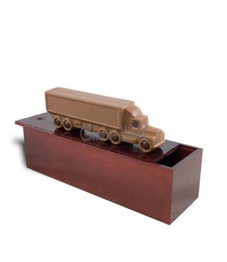 Chocolade vrachtwagen met garage