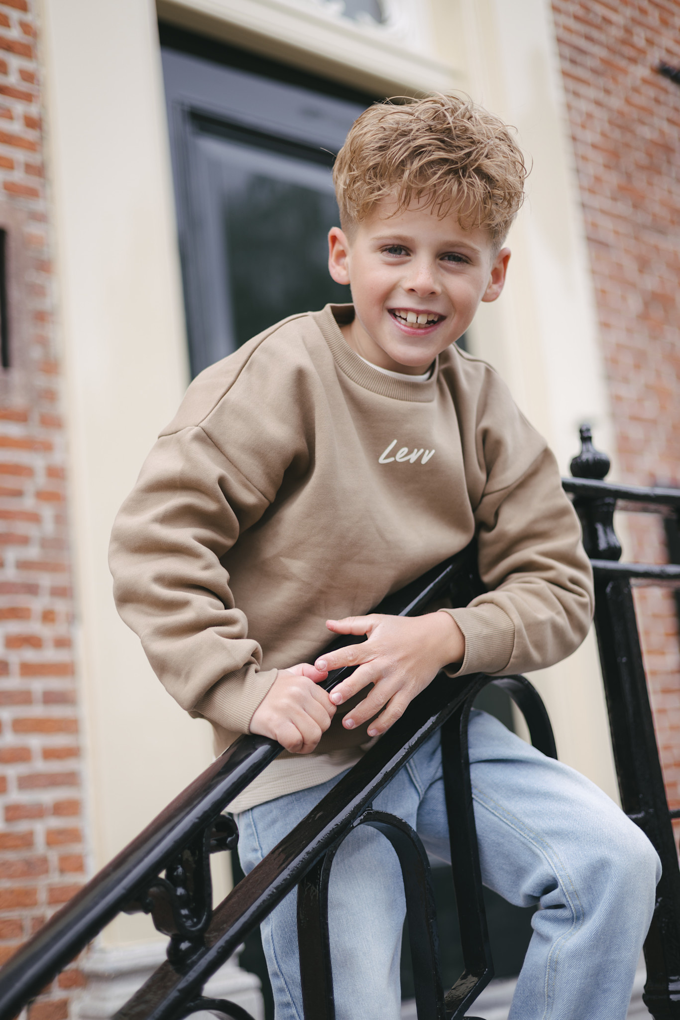 Levv Levv David  Sweater Dark Sand  W62