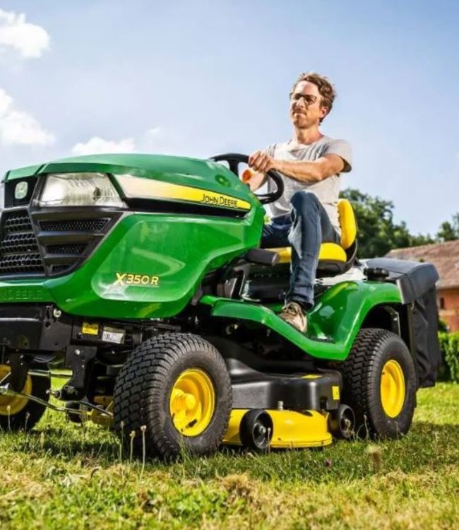 John Deere X350R zitmaaier met opvang