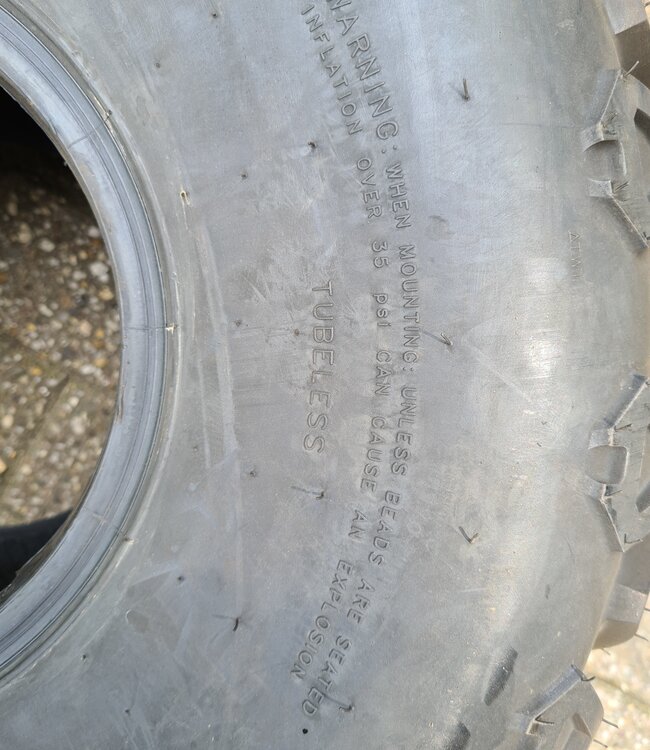 Buitenband 25x13.00-9