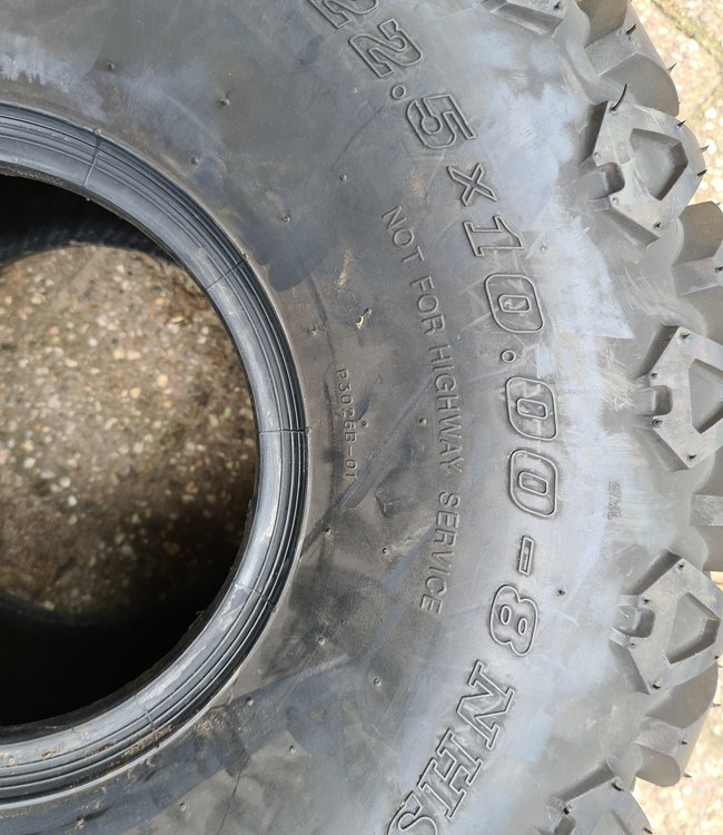 Buitenband 22.5x10.00-8
